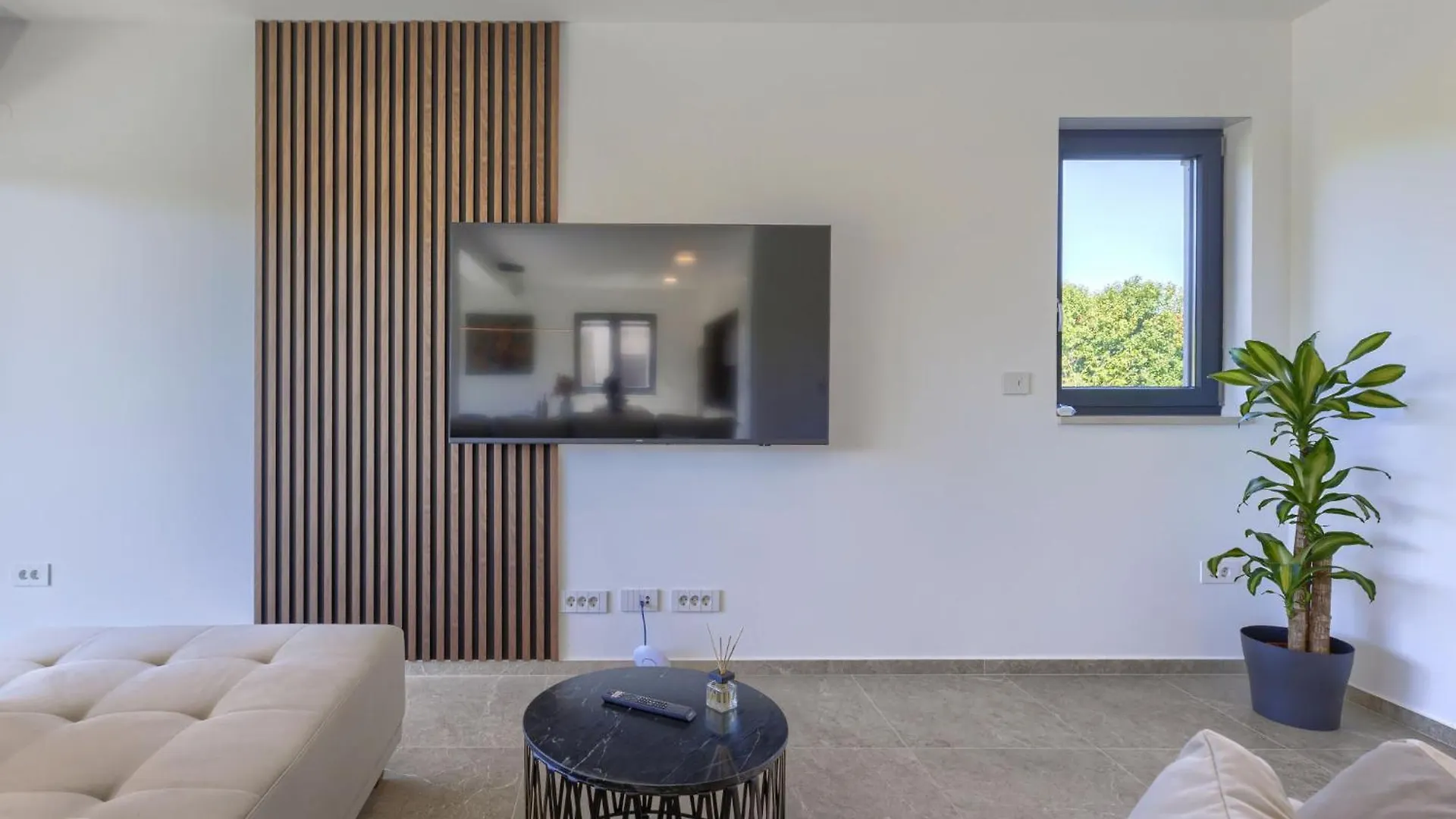 Villa Villa Sandro By Interhome Porec