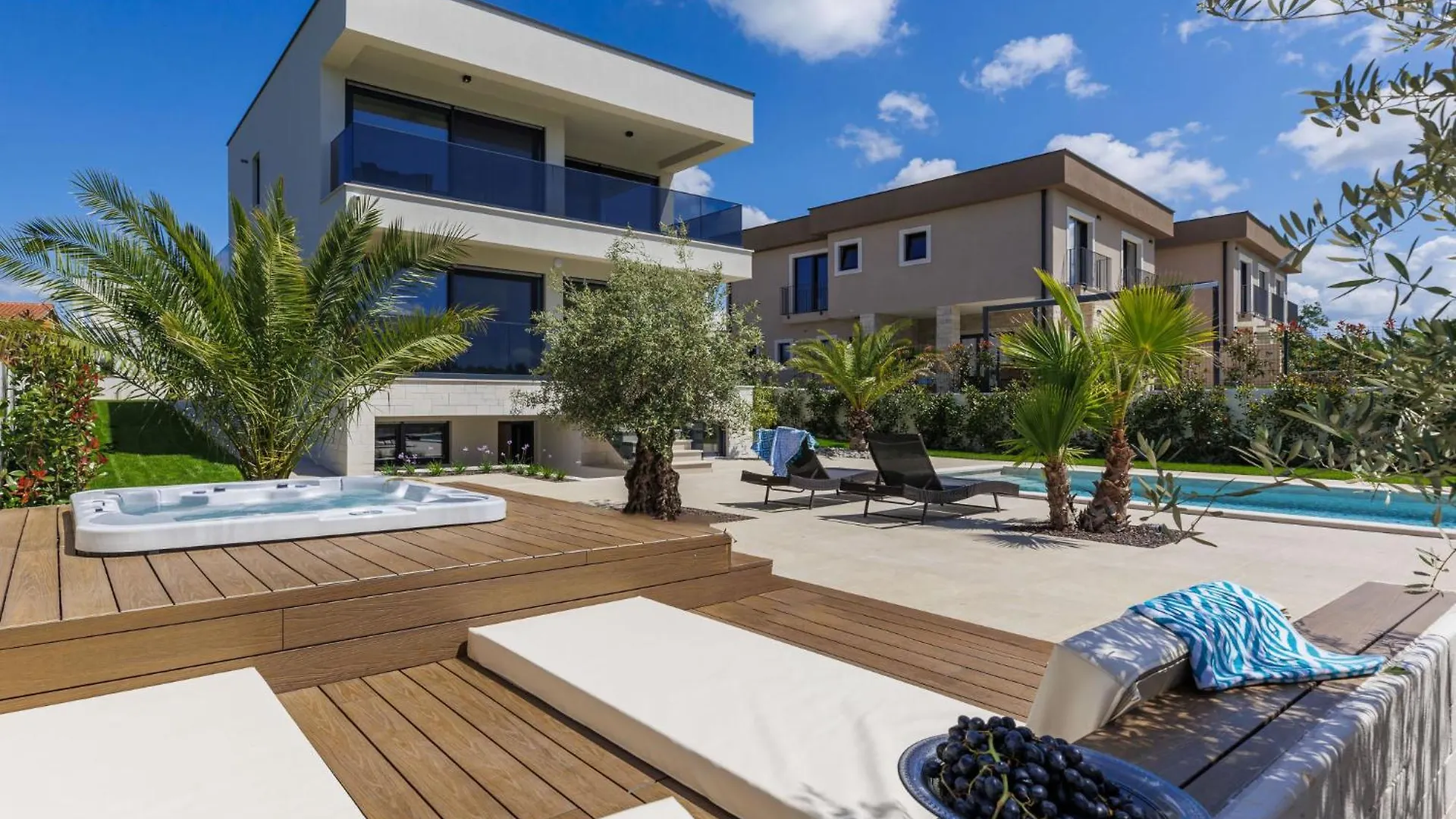 Villa Villa Sandro By Interhome Porec